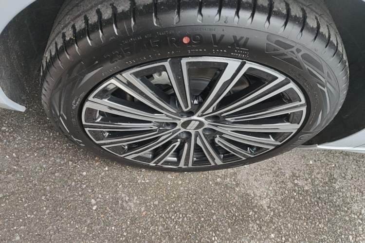 Used Geely Galaxy A7 2025 Model EM-i 150km Starship Edition Exterior 5