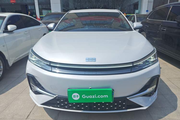 Used Geely Galaxy A7 2025 Model EM-i 70km Luxury Edition Front