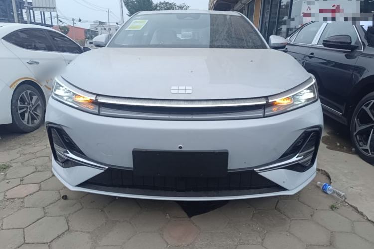 Used Geely Galaxy A7 2025 Model EM-i 150km Prestige Edition Front