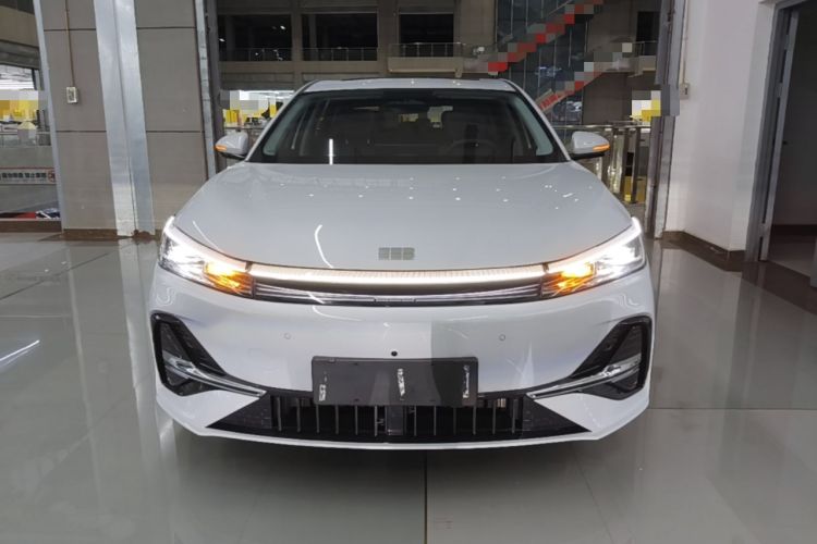 Used Geely Galaxy A7 2025 Model EM-i 150km Starship Edition Front