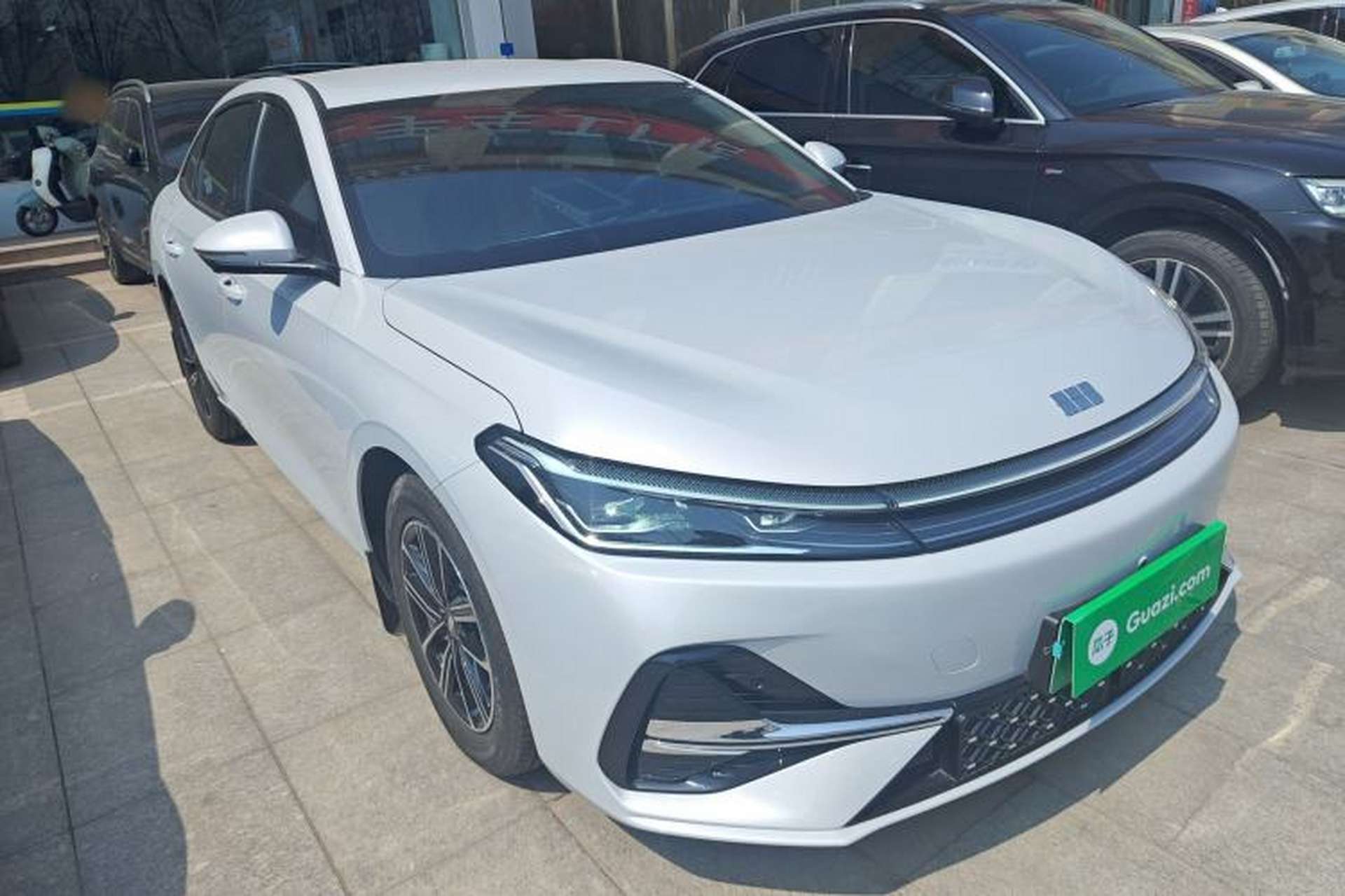 Used Geely Galaxy A7 2025 Model EM-i 70km Luxury Edition Front Right 45 Deg