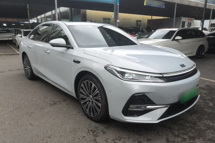 Used Geely Galaxy A7 2025 Model EM-i 150km Starship Edition Front Right 45 Deg