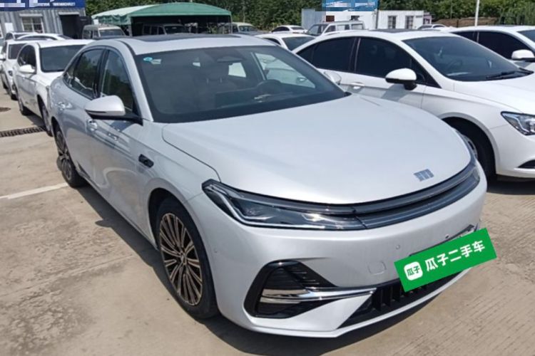 Used Geely Galaxy A7 2025 Model EM-i 150km Starship Edition Front Right 45 Deg