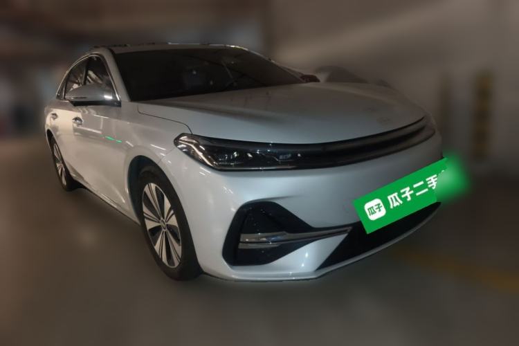 Used Geely Galaxy A7 2025 Model EM-i 150km Prestige Edition Front Right 45 Deg