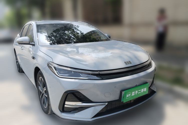 Used Geely Galaxy A7 2025 Model EM-i 70km Exploration Edition Front Right 45 Deg