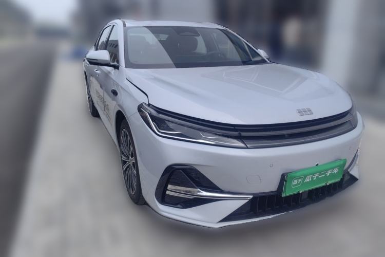 Used Geely Galaxy A7 2025 Model EM-i 150km Starship Edition Front Right 45 Deg