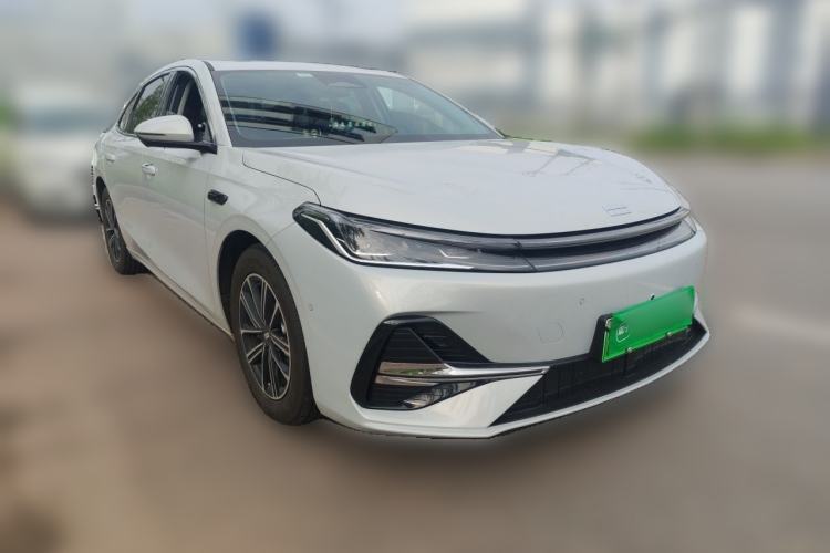 Used Geely Galaxy A7 2025 Model EM-i 70km Exploration Edition Front Right 45 Deg