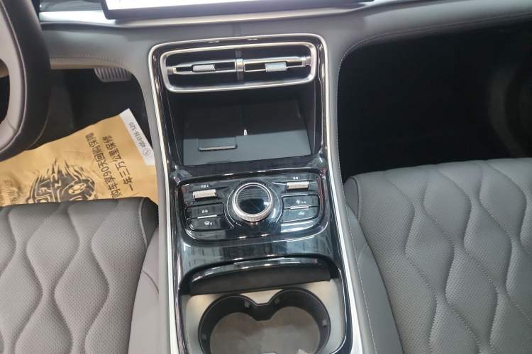 Used Geely Galaxy A7 2025 Model EM-i 150km Exploration+ Edition Gear Lever