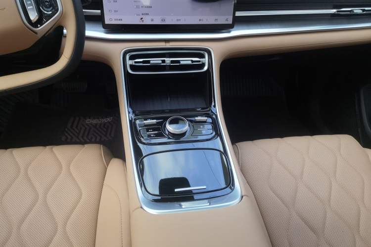 Used Geely Galaxy A7 2025 Model EM-i 150km Prestige Edition Gear Lever
