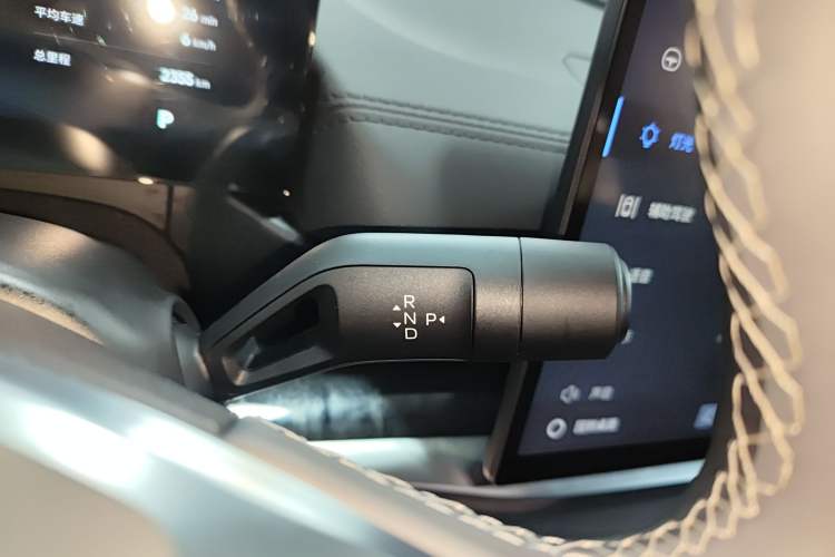 Used Geely Galaxy A7 2025 Model EM-i 150km Exploration+ Edition Gear Lever