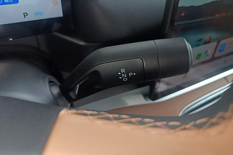 Used Geely Galaxy A7 2025 Model EM-i 70km Launch Edition Gear Lever