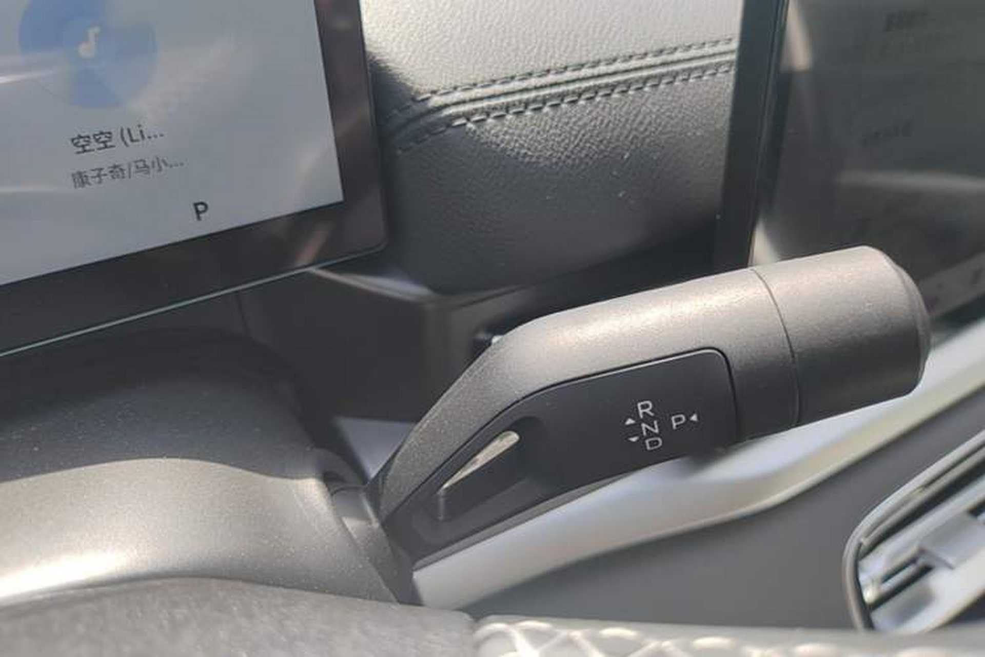 Used Geely Galaxy A7 2025 Model EM-i 70km Luxury Edition Gear Lever