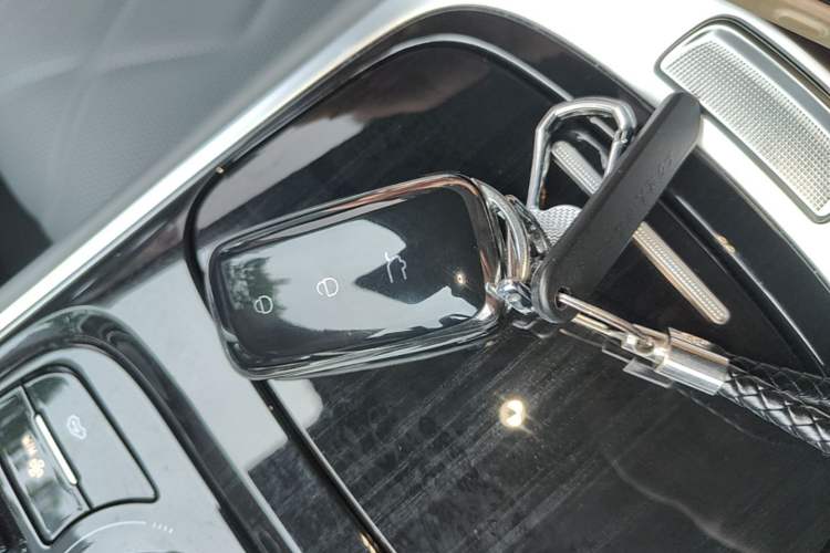 Used Geely Galaxy A7 2025 Model EM-i 150km Starship Edition Interior 1