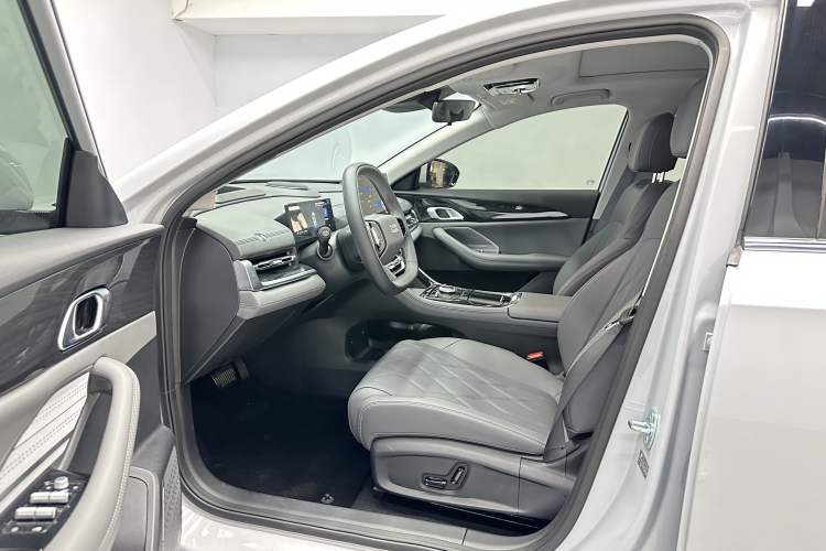 Used Geely Galaxy A7 2025 Model EM-i 150km Exploration+ Edition Interior 3