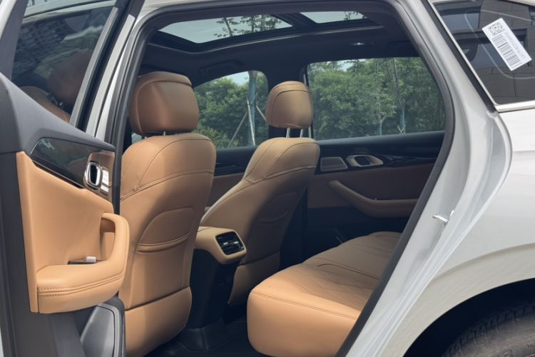 Used Geely Galaxy A7 2025 Model EM-i 150km Exploration+ Edition Interior 6