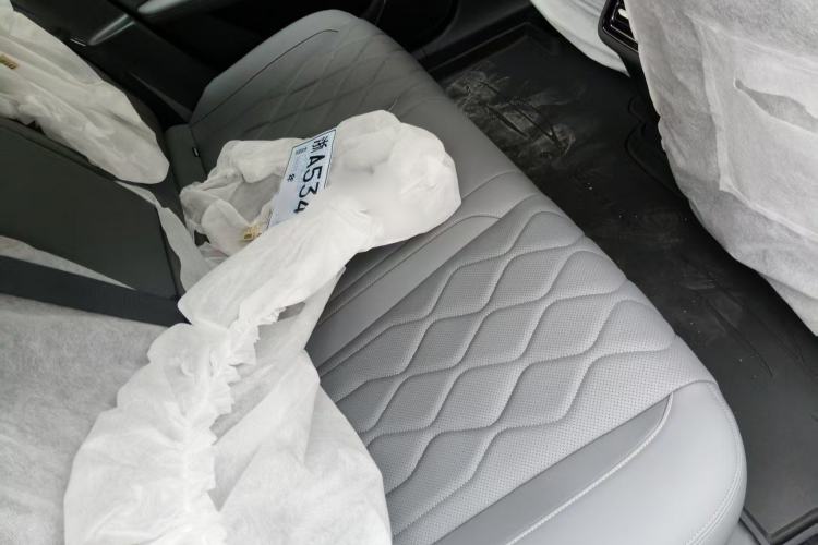 Used Geely Galaxy A7 2025 Model EM-i 150km Long-Distance Edition Interior 8