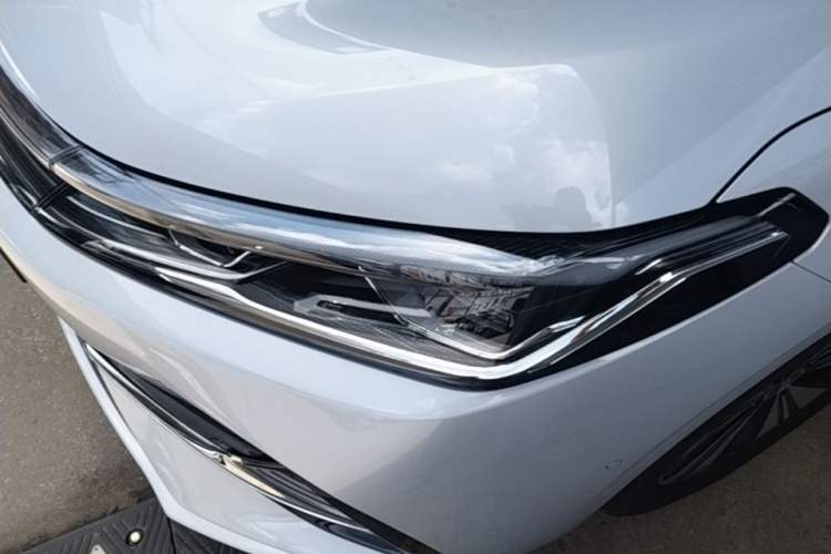 Used Geely Galaxy A7 2025 Model EM-i 150km Long-Distance Edition Left Front Headlight