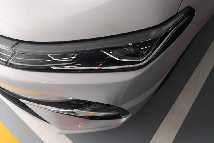 Used Geely Galaxy A7 2025 Model EM-i 150km Exploration+ Edition Left Front Headlight