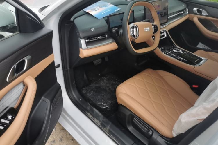 Used Geely Galaxy A7 2025 Model EM-i 150km Prestige Edition Left Front Seat