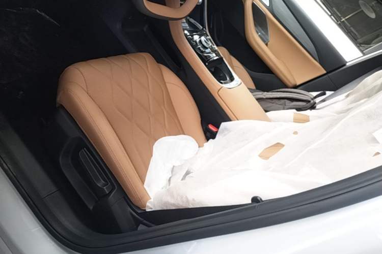 Used Geely Galaxy A7 2025 Model EM-i 150km Long-Distance Edition Left Front Seat