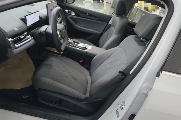 Used Geely Galaxy A7 2025 Model EM-i 150km Starship Edition Left Front Seat