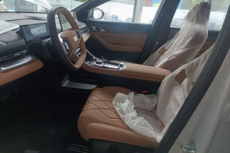 Used Geely Galaxy A7 2025 Model EM-i 70km Launch Edition Left Front Seat