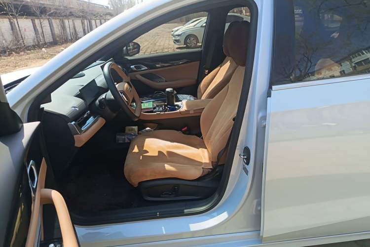 Used Geely Galaxy A7 2025 Model EM-i 150km Exploration+ Edition Left Front Seat