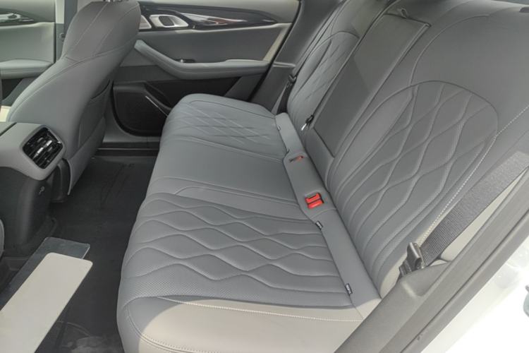 Used Geely Galaxy A7 2025 Model EM-i 150km Exploration+ Edition Left Rear Seat