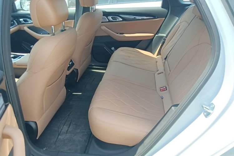 Used Geely Galaxy A7 2025 Model EM-i 150km Starship Edition Left Rear Seat