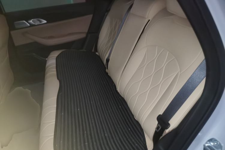 Used Geely Galaxy A7 2025 Model EM-i 150km Prestige Edition Left Rear Seat