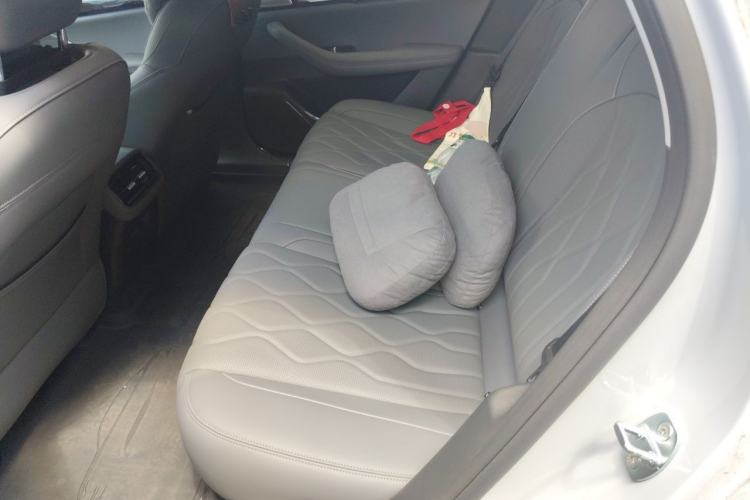 Used Geely Galaxy A7 2025 Model EM-i 150km Starship Edition Left Rear Seat