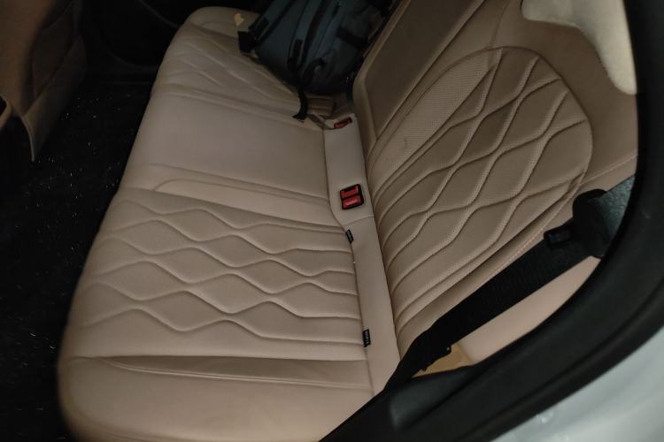 Used Geely Galaxy A7 2025 Model EM-i 70km Launch Edition Left Rear Seat