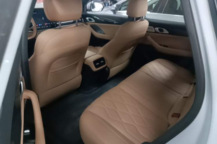 Used Geely Galaxy A7 2025 Model EM-i 150km Exploration+ Edition Left Rear Seat