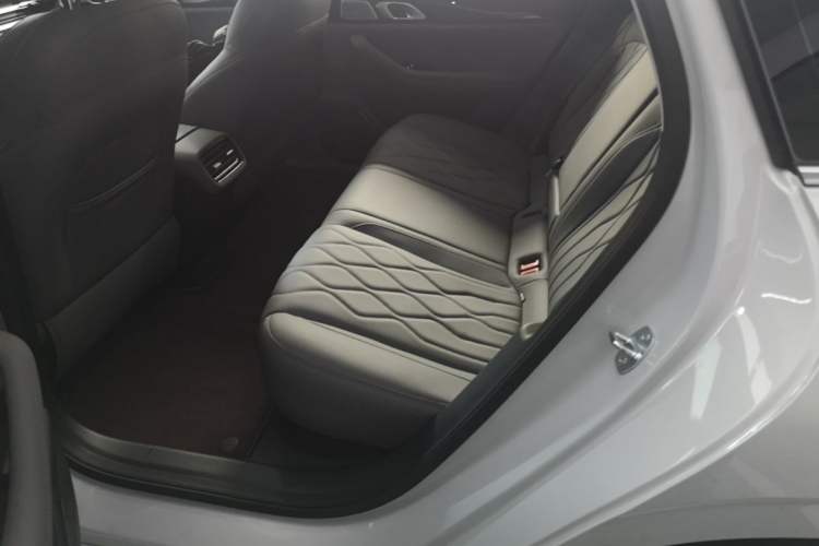 Used Geely Galaxy A7 2025 Model EM-i 150km Exploration+ Edition Left Rear Seat