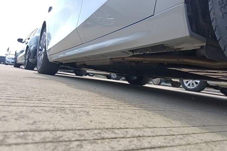 Used Geely Galaxy A7 2025 Model EM-i 150km Starship Edition Left Side Sill