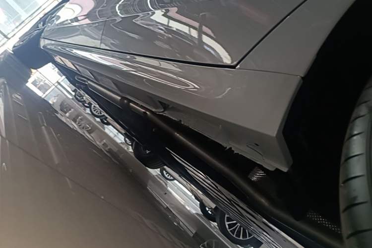 Used Geely Galaxy A7 2025 Model EM-i 70km Exploration Edition Left Side Sill