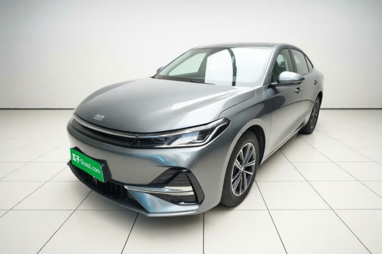 Geely Galaxy A7 2025 Model EM-i 70km Luxury Edition
