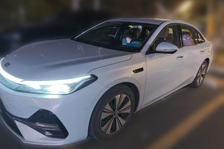 Geely Galaxy A7 2025 Model EM-i 150km Exploration+ Edition