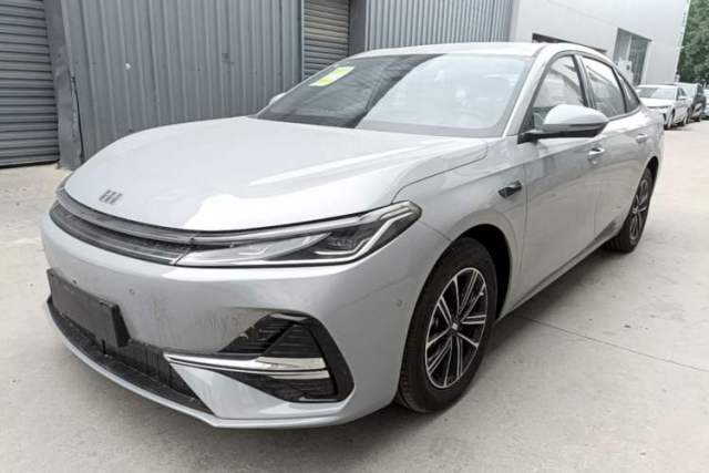 Used Geely Galaxy A7 2025 Model EM-i 70km Launch Edition