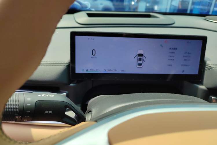Used Geely Galaxy A7 2025 Model EM-i 150km Exploration+ Edition Odometer Close Up