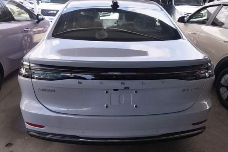 Used Geely Galaxy A7 2025 Model EM-i 150km Long-Distance Edition Rear