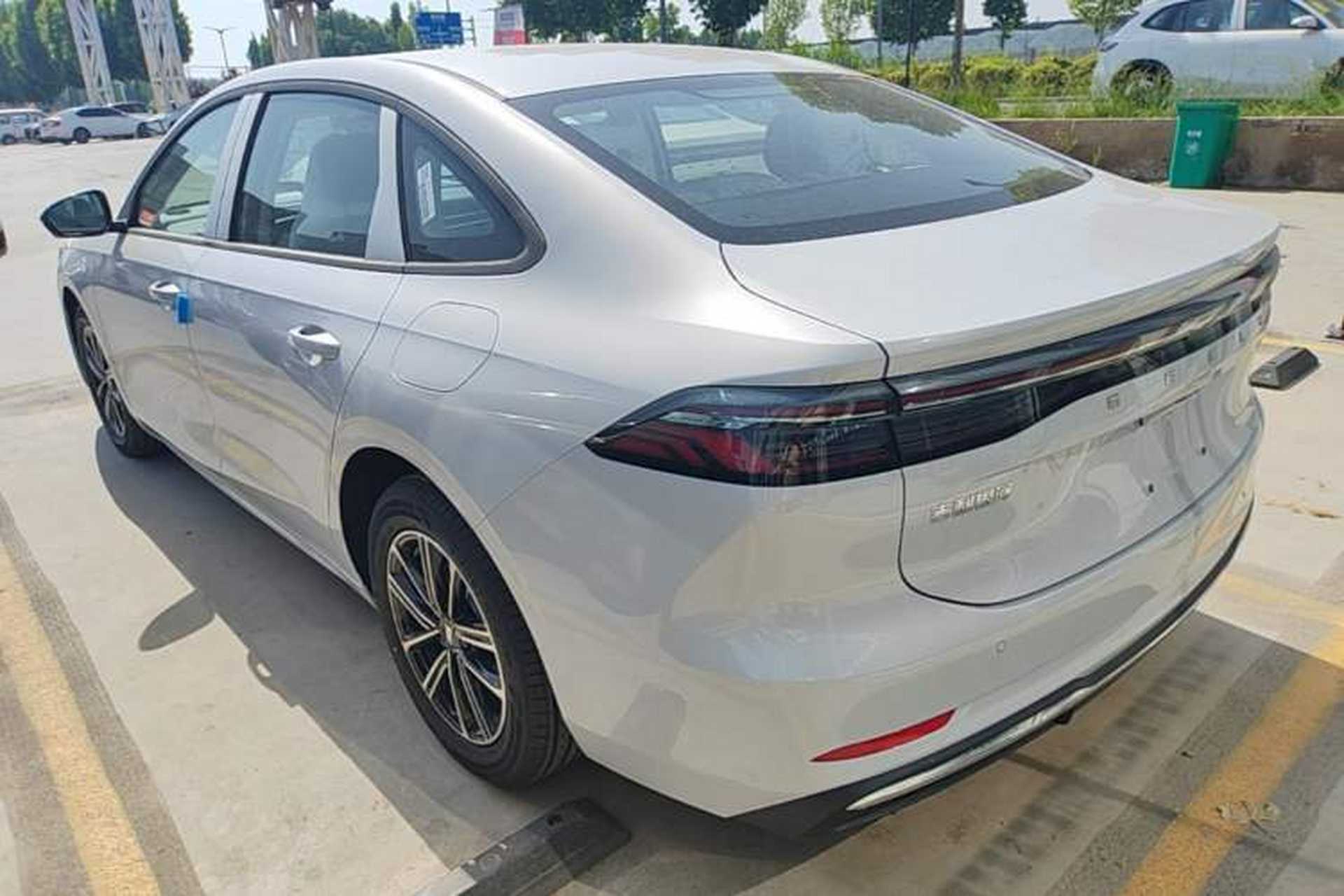 Used Geely Galaxy A7 2025 Model EM-i 70km Luxury Edition Rear Left 45 Deg