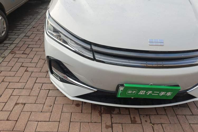 Used Geely Galaxy A7 2025 Model EM-i 70km Luxury Edition Right Front Headlight