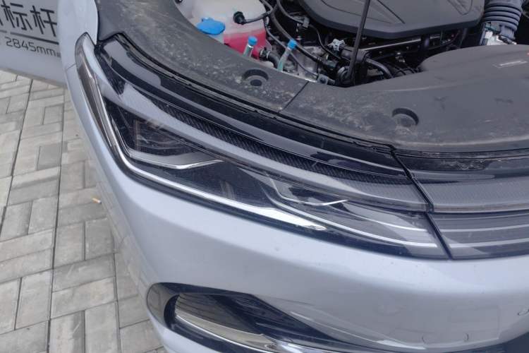 Used Geely Galaxy A7 2025 Model EM-i 150km Starship Edition Right Front Headlight