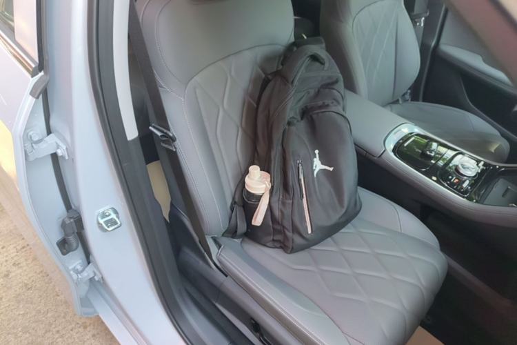 Used Geely Galaxy A7 2025 Model EM-i 150km Starship Edition Right Front Seat