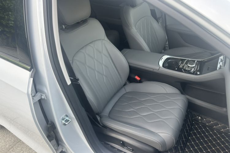 Used Geely Galaxy A7 2025 Model EM-i 150km Exploration+ Edition Right Front Seat