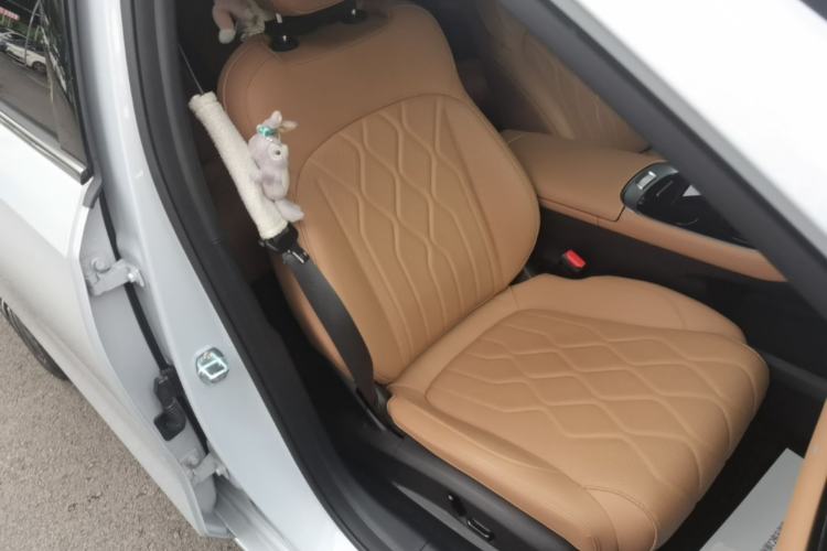 Used Geely Galaxy A7 2025 Model EM-i 150km Starship Edition Right Front Seat