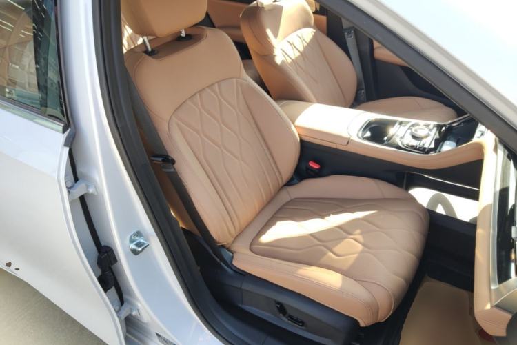 Used Geely Galaxy A7 2025 Model EM-i 150km Starship Edition Right Front Seat