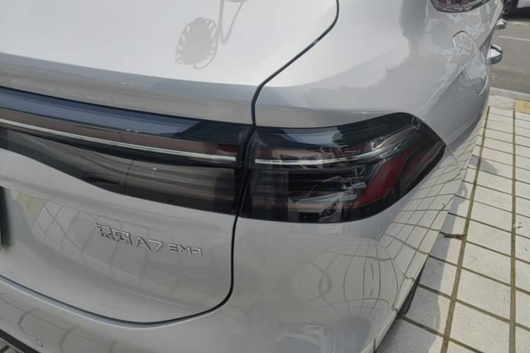 Used Geely Galaxy A7 2025 Model EM-i 150km Exploration+ Edition Right Rear Taillight