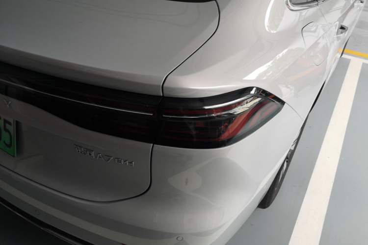 Used Geely Galaxy A7 2025 Model EM-i 150km Exploration+ Edition Right Rear Taillight